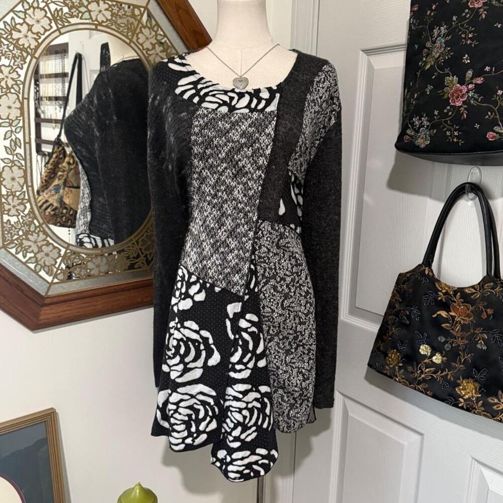 Liv Collection Black, Grey & White Patchwork Long Sleeve Boho Sweater Top 3X